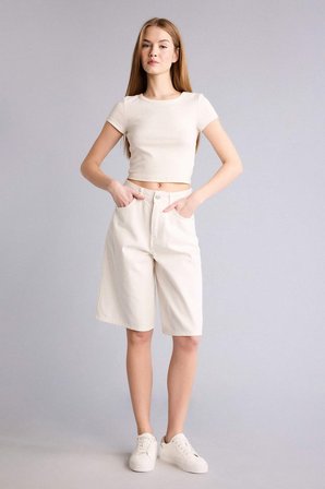 DeFacto Normal Bel Kısa Paça Gabardin Bermuda F3133AX26SMWT84