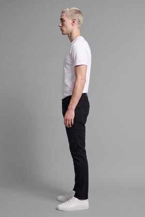 DeFacto Pedro Slim Fit Dar Kalıp Normal Bel Dar Paça Siyah Jean Pantolon R8788AZ26AUNM40