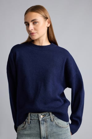 Oversize Bisiklet Yaka Düşük Omuzlu Basic Triko Kazak
