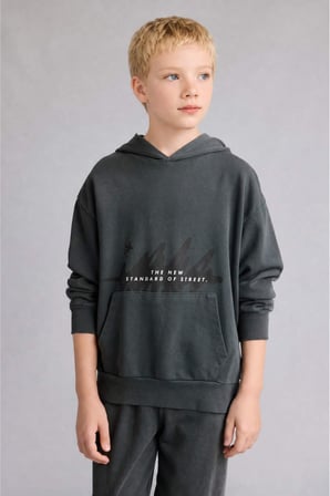 DeFacto Oversıze Kapüşonlu Kanguru Cepli Yıkama Efektli Sweatshirt Erkek Çocuk I0679A826AUGR265