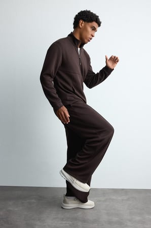 Ultra Yumuşak Baggy Fit Elastik Bel Ön Dikiş Detaylı Dalgıç Kumaş Jogger Pantolon