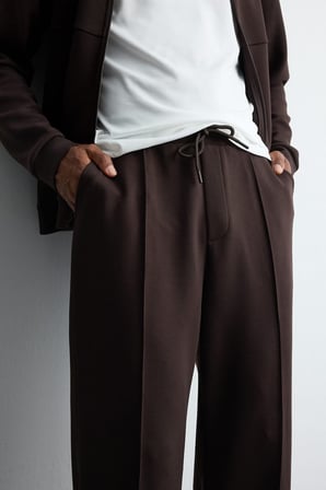 Ultra Yumuşak Baggy Fit Elastik Bel Ön Dikiş Detaylı Dalgıç Kumaş Jogger Pantolon