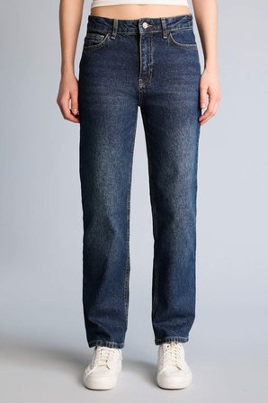 DeFacto Comfort Straıght Normal Bel Uzun Jean Yıkamalı Pantolon H1654AX26SMNM35