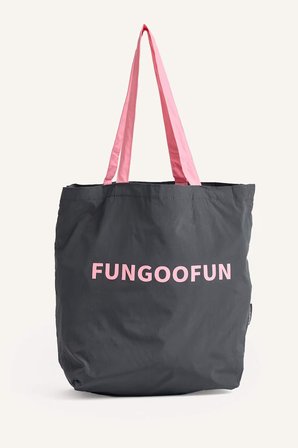 DeFacto Fungoofun x Defacto Kadın Mini Siyah Bez Çanta H9317AXNSBK27