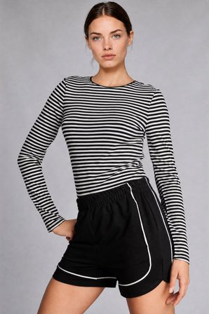 DeFacto Standart Fit Kontrast Biyeli Sporcu Kısa Paça Şort I3206AX26AUBK81