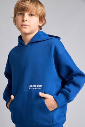 DeFacto Regular Fit Kapüşonlu Baskılı Kanguru Cepli Kalın Kumaş Sweatshirt Erkek Çocuk H9682A826WNBE842