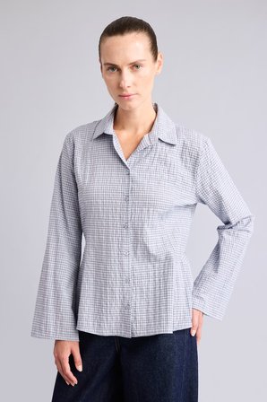 DeFacto Regular Fit Kareli Gofre Dokulu Geniş Uzun Kollu Gömlek H9494AX26AUBE789