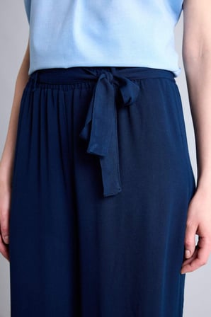 DeFacto Culotte Geniş Paça Kırışık Dokulu Viskon Lacivert Pantolon C9565AX26SMNV248