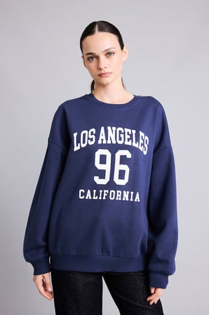 Regular Fit Bisiklet Yaka Düşük Omuz Baskılı Sweatshirt