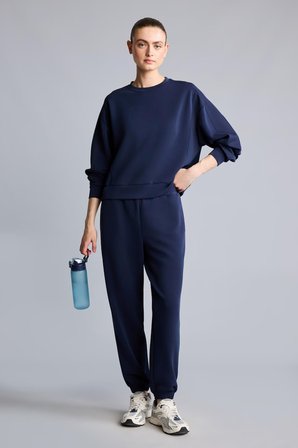 DeFacto Ultra Yumuşak Oversize Bisiklet Yaka Dikiş Detaylı Modal Sporcu Basic Sweatshirt H4536AX26AUIN187