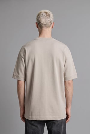 Loose Fit Bisiklet Yaka Düşük Omuzlu Baskılı Tişört