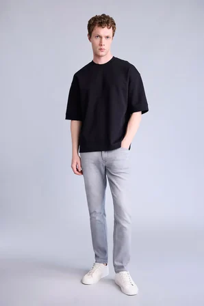 Loose Fit Bisiklet Yaka Kısa Kollu Ağır Kumaş Basic Beyaz Tişört