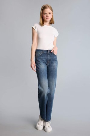 DeFacto Comfort Straıght Yüksek Bel Düz Paça Bilek Boy Jean Pantolon H2109AX26SMNM35