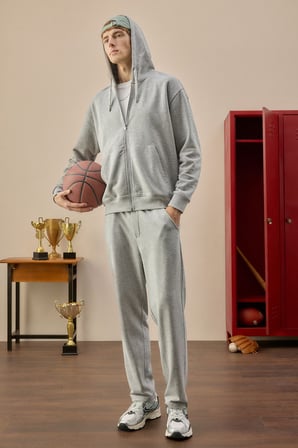 DeFacto Relax Fit Kapüşonlu İçi Yumuşak Tüylü Basic Düz Cepli Kalın Fermuarlı Sweatshirt D7599AX26AUGR210