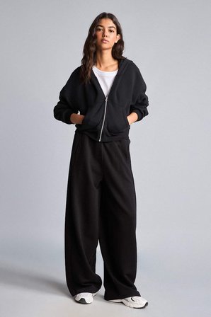 DeFacto Regular Pamuklu Fıt Kapüşonlu Fermuarlı Siyah Sweatshirt I2412AX26AUBK81