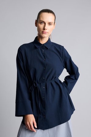 DeFacto Regular Fit Gömlek Yaka Kuşaklı Flamlı Pamuk Uzun Kollu Tunik H1868AX26AUNV253