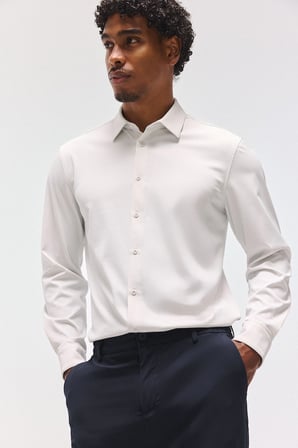 Slim Fit Klasik Yaka Uzun Kollu Gömlek
