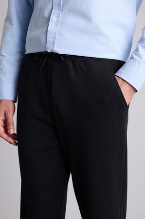 DeFacto Regular Fıt Cepli Düz Paça Pantolon E7829AX26AUBK81