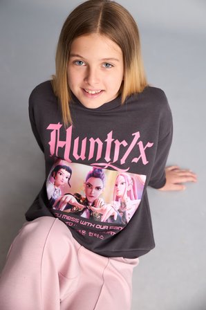 DeFacto Kpop - Demon Hunters Relax Fıt Bisiklet Yaka Baskılı Sweatshirt Kız Çocuk I3550A826AUAR150