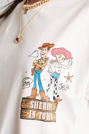 DeFacto Toy Story Lisanslı Oversıze Bisiklet Yaka Sırt Baskılı Ribana Kısa Kollu Ecru Tişört H6819AX26SMER103