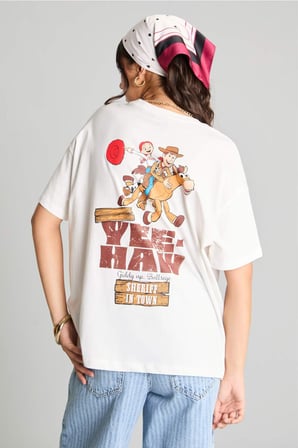 DeFacto Toy Story Lisanslı Oversıze Bisiklet Yaka Sırt Baskılı Ribana Kısa Kollu Ecru Tişört H6819AX26SMER103