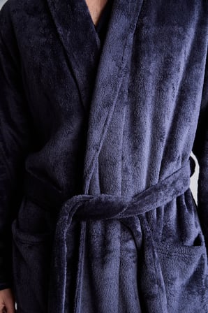 Regular Fit Peluş Dokulu Şal Yaka Kuşaklı Bornoz