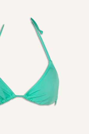 DeFacto Regular Fıt Üçgen Bikini Üstü T3666AZ26SMGN1101
