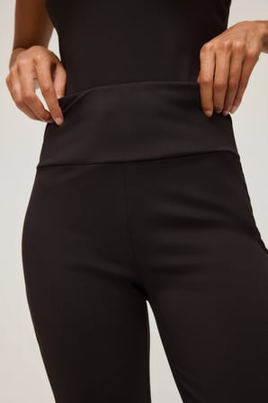 Defacto C9192AXBK81 Siyah Esnek Kumaş Airtech Flare Fit İspanyol Paça Beli Saran Sporcu Pantolon