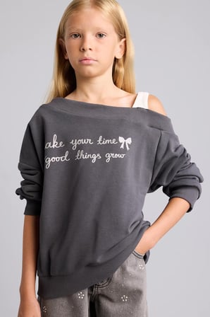 Regular Fıt Omzu Açık Slogan Baskılı Sweatshirt Kumaşı Sweatshirt Kız Çocuk