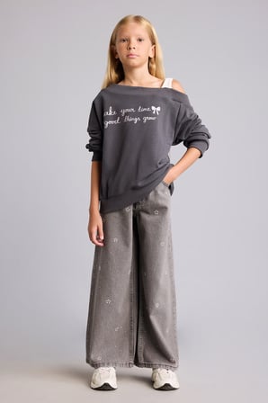 Regular Fıt Omzu Açık Slogan Baskılı Sweatshirt Kumaşı Sweatshirt Kız Çocuk