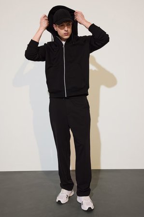 DeFacto Regular Fit Basic Düz Beli Bağcıklı Düz Paça Cepli Eşofman Altı D6762AX26AUBK81