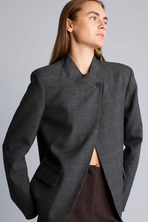 Asimetrik Hakim Yaka Blazer Ceket