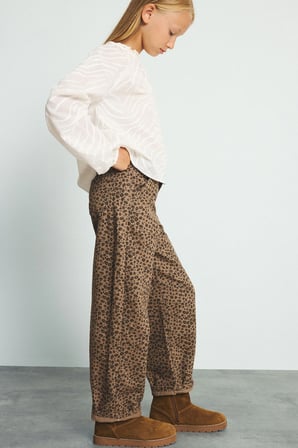 DeFacto Leopar Desenli Baggy Fit Esnek Bantlı Paça Gabardin Pantolon Kız Çocuk I1701A826AUBN335