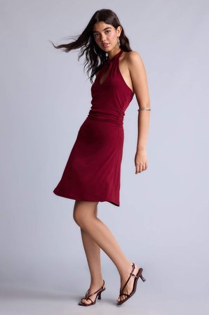 Modern Fıt Halter Yaka Elbise