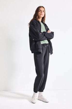 DeFacto Relax Fit Kapüşonlu Fermuarlı Cepli Basic Sweatshirt Hırka D8717AX26WNBK81