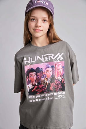 DeFacto Kpop - Demon Hunters Lisanslı Bisiklet Yaka Kısa Kollu Gri Tişört Kız Çocuk I0026A826HSGR505