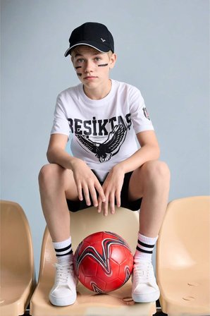 DeFacto %100 Pamuk Beşiktaş Kısa Kollu Pijama Üst Şort Pijama Alt 2'li Pijama Takımı Erkek Çocuk H7618A826HSWT34