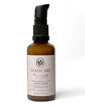 Leke Karşıtı Cilt Tonuna Uyum Sağlayan Işıltılı Mineral Filtreli Renkli 30+ SPF Güneş Koruyucu Krem 50 ml