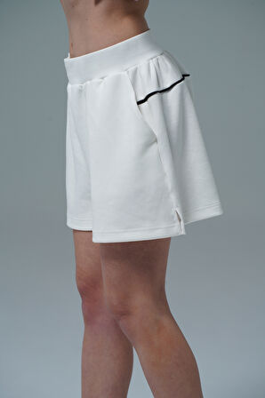 Soft Touch - Bej Rahat Kesim Modal Kumaşlı Kadın Spor Şortu