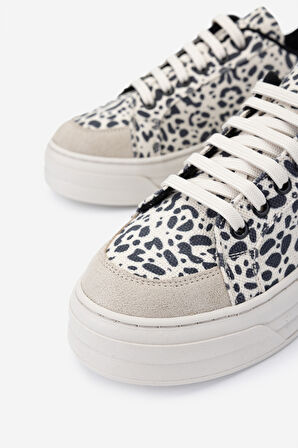 Valmenti Kadın Vegan Siyah Sneakers & Spor Ayakkabı 758 01 BN AYK SK24-25 SIYAH