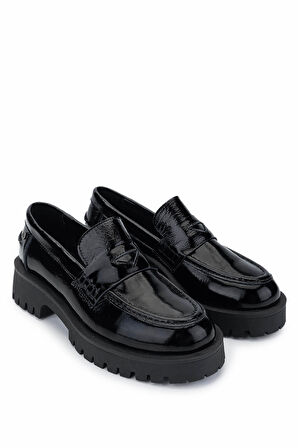 Tamer Tanca Kadın Hakiki Deri Siyah Rugan Loafer Ayakkabı 1054 04 BN AYK SK24-25 SIYAH RGN