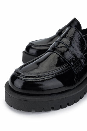 Tamer Tanca Kadın Hakiki Deri Siyah Rugan Loafer Ayakkabı 1054 04 BN AYK SK24-25 SIYAH RGN