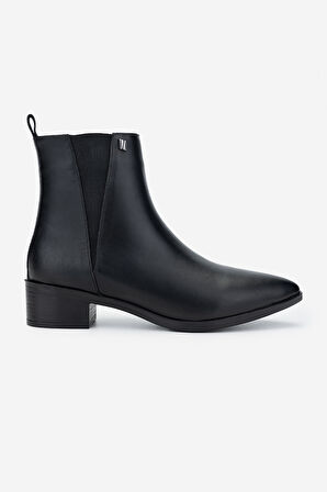 Valmenti Kadın Siyah Deri Topuklu Bot 1054 12 BN BOT SK24-25 SIYAH DR