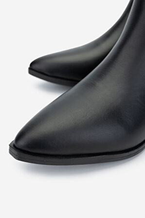 Valmenti Kadın Siyah Deri Topuklu Bot 1054 12 BN BOT SK24-25 SIYAH DR