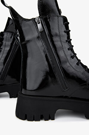 Valmenti Kadın . Siyah Rugan Casual Bot 1059 8215 BN BOT SK24-25 SIYAH KRSK RGN