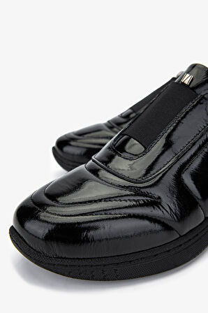 Valmenti Kadın . Siyah Rugan Sneakers & Spor Ayakkabı 1065 161-1184 BN AYK SK24-25 SIYAH KRSK RGN