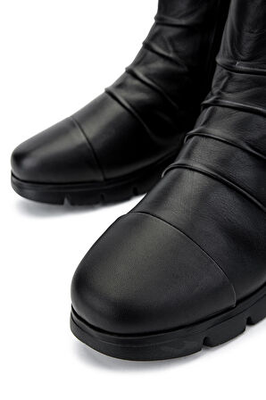 Tamer Tanca Kadın Hakiki Deri Siyah Deri Casual Bot 1071 D5752 BN BOT SK24-25 SIYAH DR