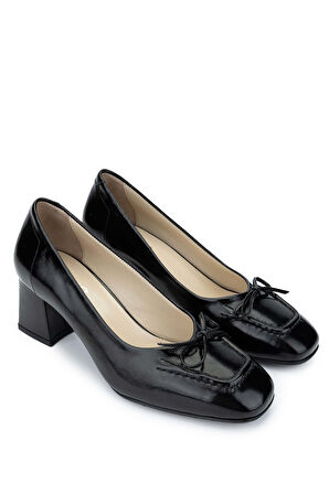 Tamer Tanca Kadın Hakiki Deri Siyah Rugan Topuklu Ayakkabı 1078 8255 BN AYK SK24-25 SIYAH KRSK RGN