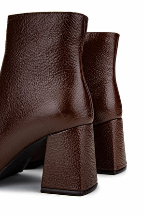 Tamer Tanca Kadın Hakiki Deri Taba Floter Topuklu Bot 1081 30 BN BOT SK24-25 K.TABA FLTR