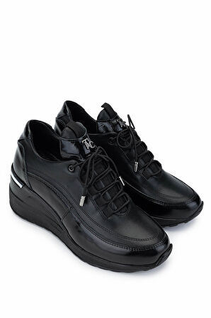 Tamer Tanca Kadın Hakiki Deri Siyah Rugan Casual Ayakkabı 599 0127-401 BN AYK SK24-25 SYH RGN/SYH DR